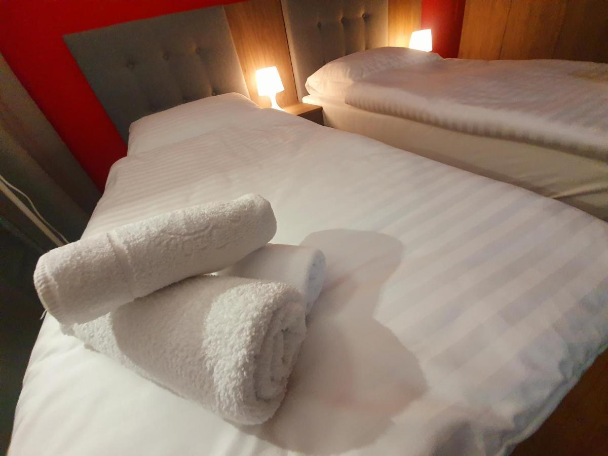 Lux Resort Красник Экстерьер фото